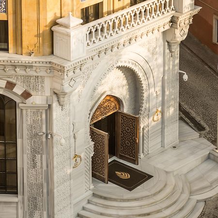 Ajwa Sultanahmet - Preferred Hotels Lvx Collection Istanbul Exterior photo Entrance to the tomb