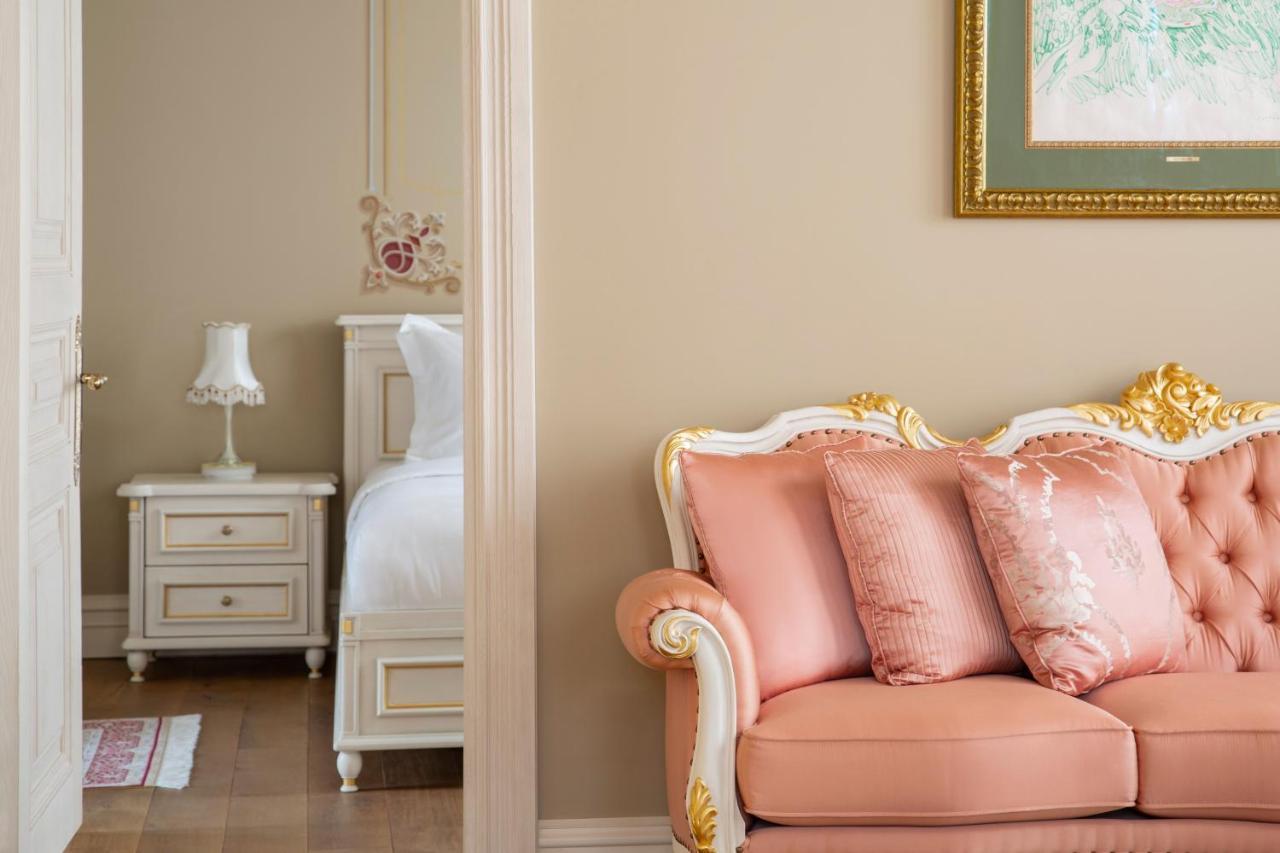 Ajwa Sultanahmet - Preferred Hotels Lvx Collection Istanbul Exterior photo A bedroom at the hotel