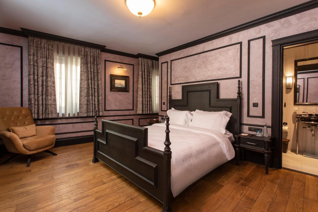 Ajwa Sultanahmet - Preferred Hotels Lvx Collection Istanbul Exterior photo A bedroom at the hotel