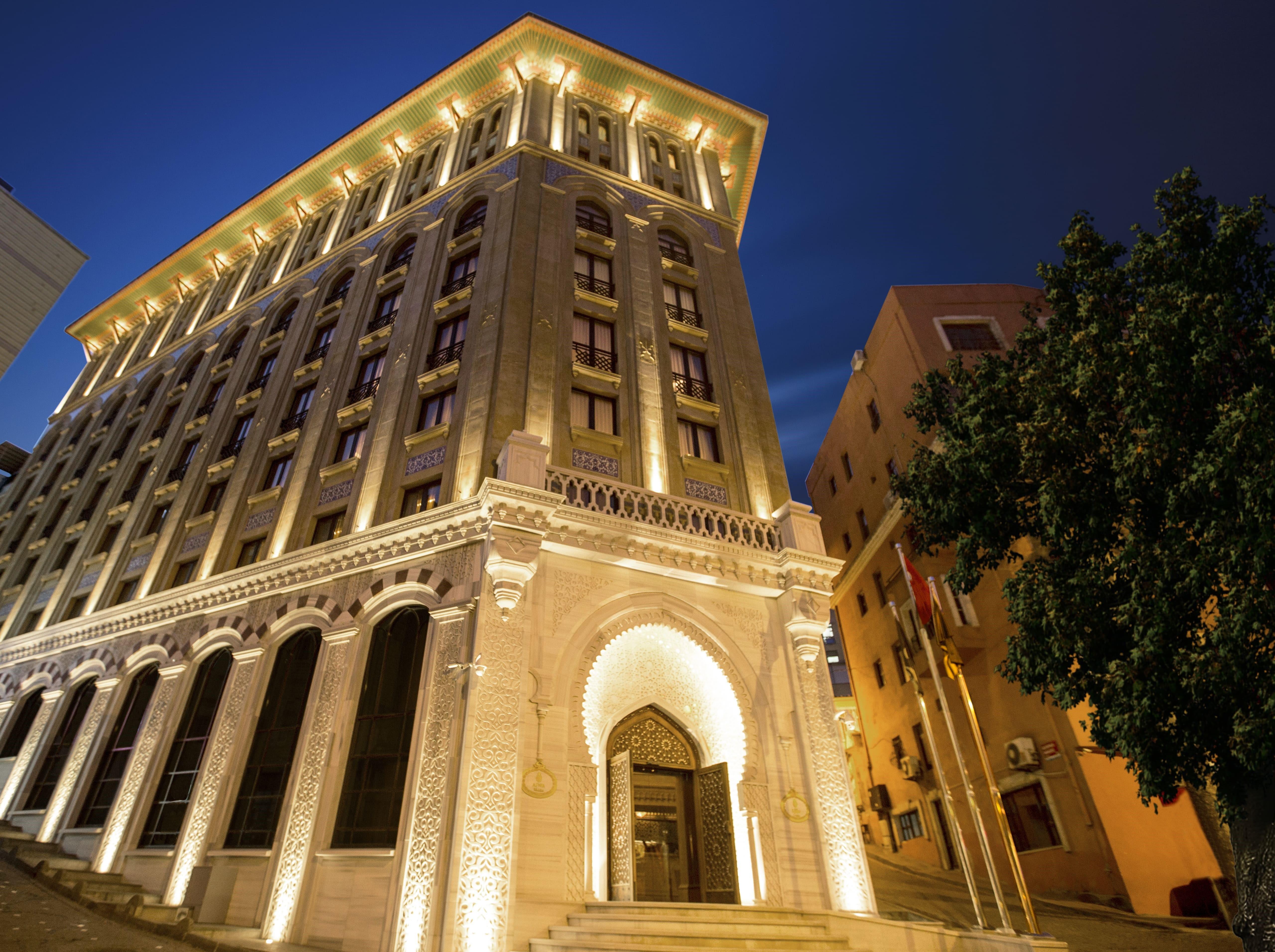 Ajwa Sultanahmet - Preferred Hotels Lvx Collection Istanbul Exterior photo The building of the university library